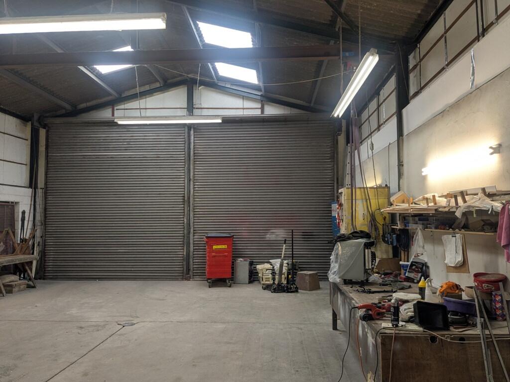Photo 6