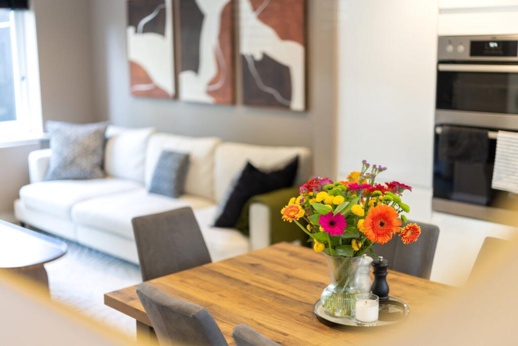 House in Salford, Greater Manchester - View 5