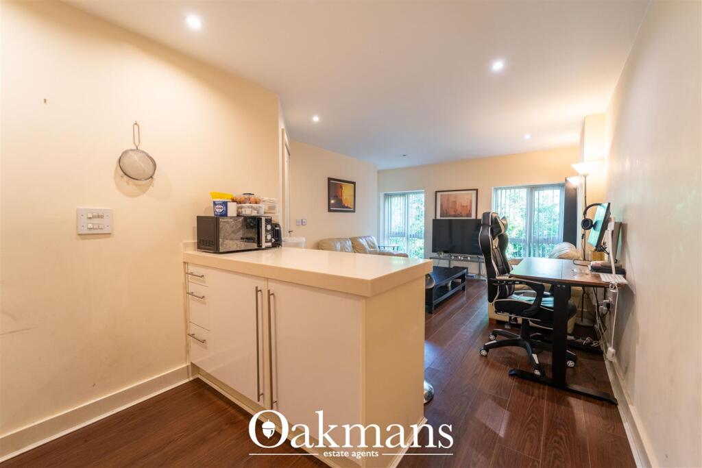 Apartment in Birmingham - More