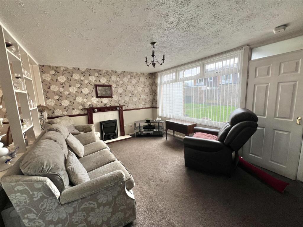Malvern Crescent, Darlington photo 3