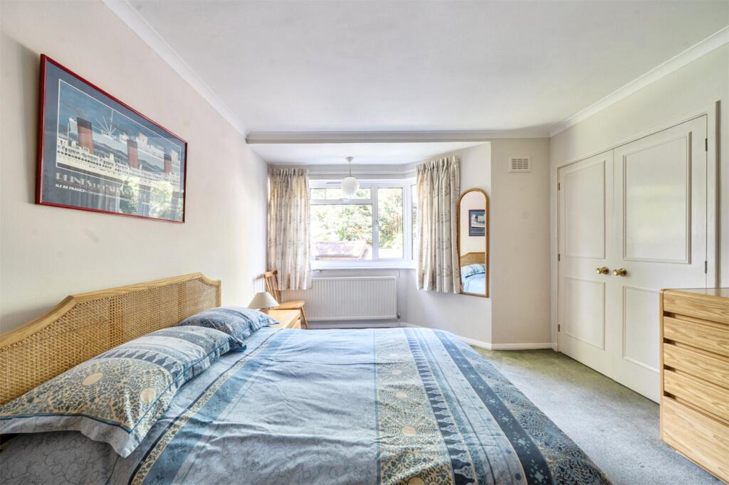 Apartment in Twickenham - View 4