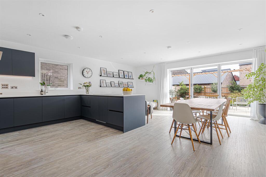 House in Cambridge - View 4