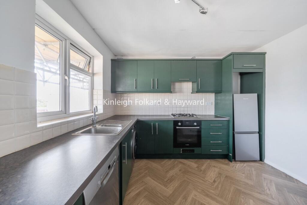 Apartment in London, Oakleigh Park, Whetstone - More