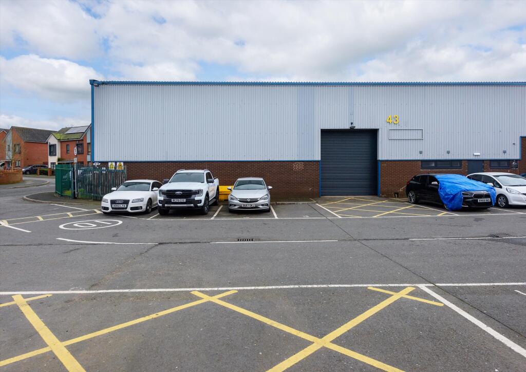 Main image of property: Unit 43, Kings Norton Trading Estate, B38