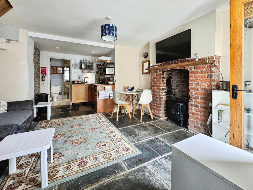 Apartment in Looe, Cornwall - More