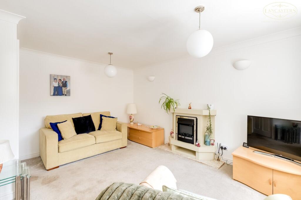 Apartment in Bolton, Greater Manchester - View 5