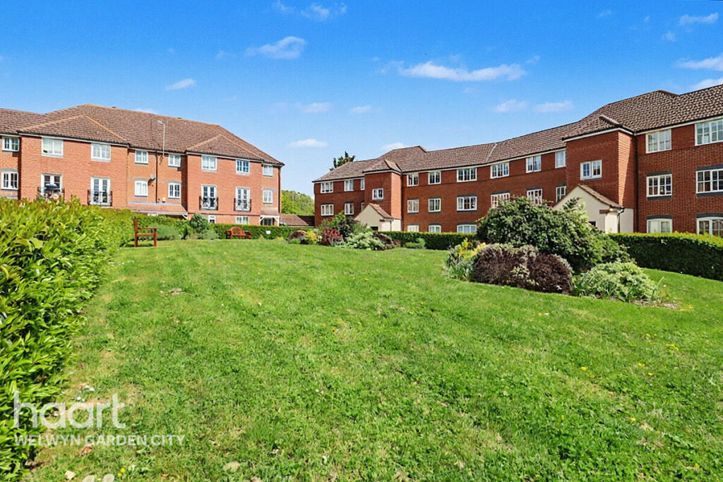 Additional image 36 of Node Way Gardens, Welwyn