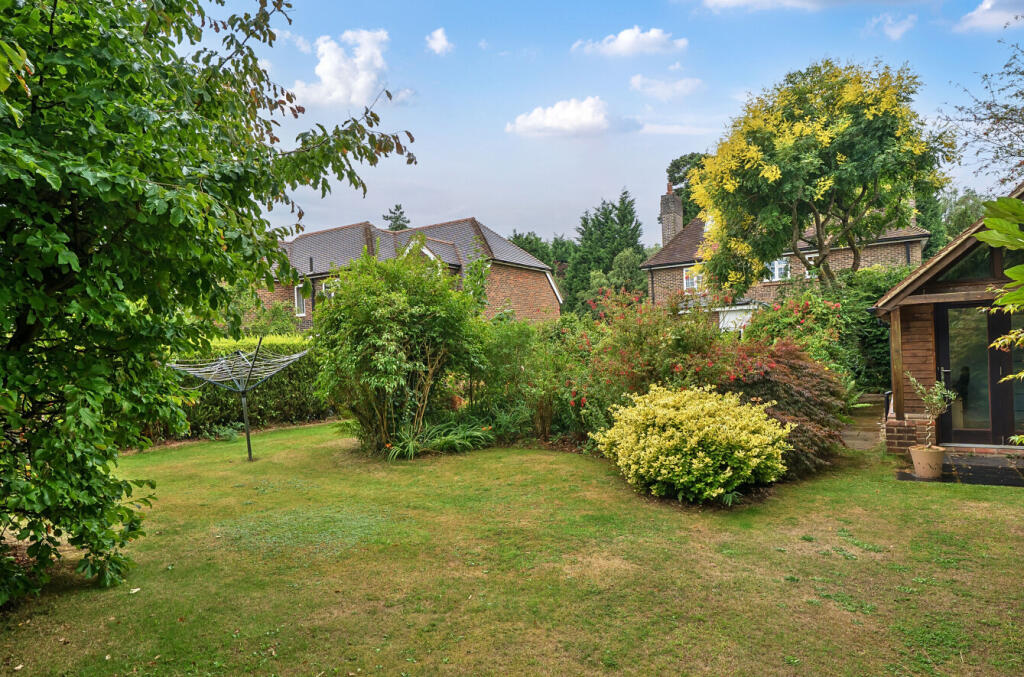 House in Redhill - View 3