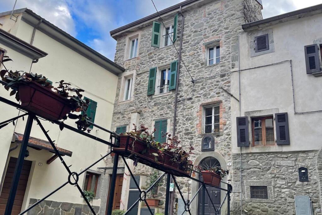 Main image of property: Tuscany, Lunigiana, Bagnone