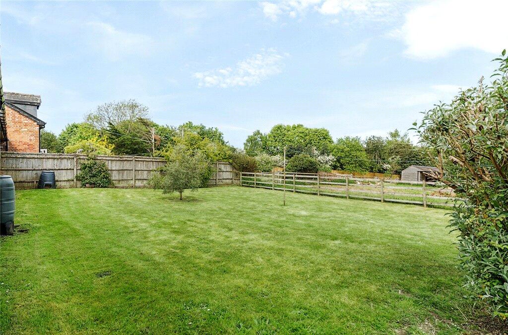Highwood Lane, Romsey, Hampshire photo 4