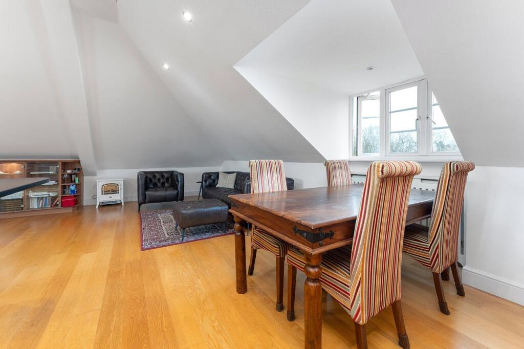 Apartment in London, The Wrythe - View 5