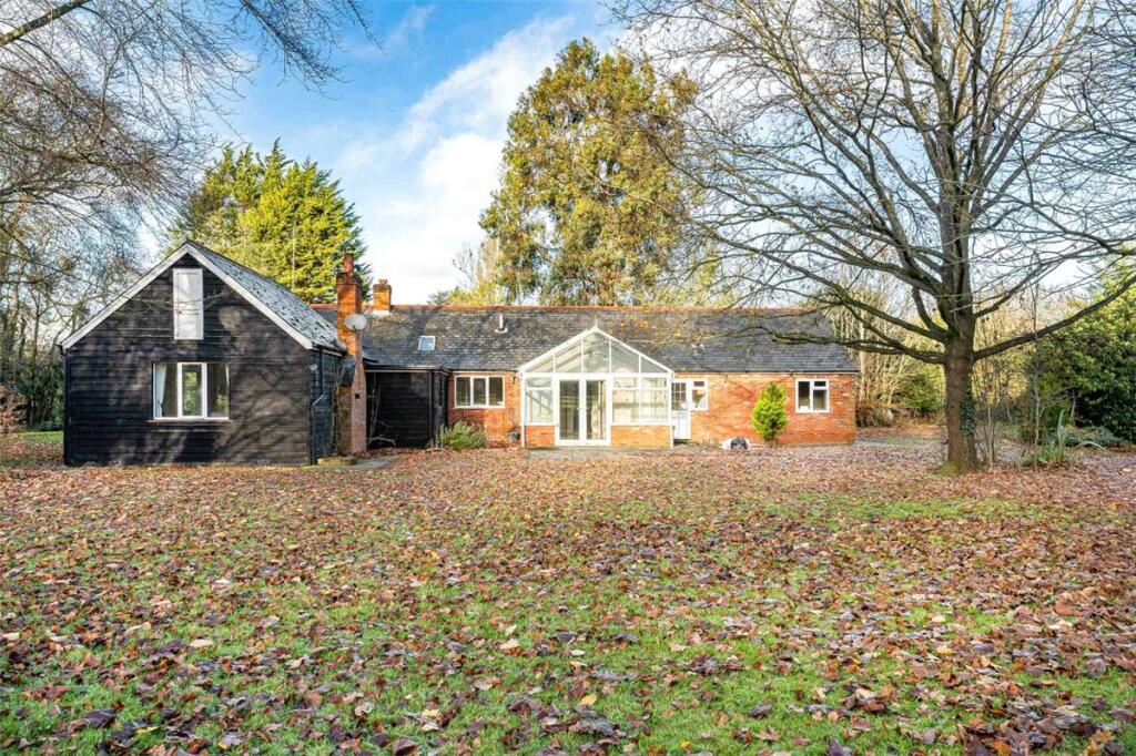 Main image of property: Nash Lee Lane, Wendover, Aylesbury, HP22