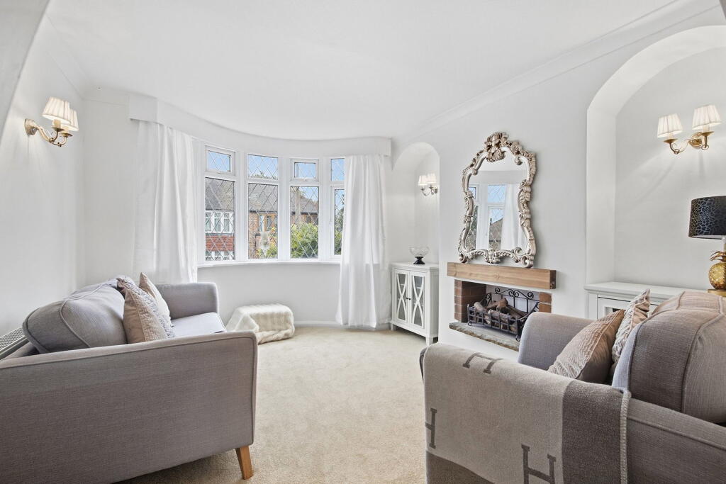 Barrie Grove, Hellaby, Rotherham, S66 8HH photo 2