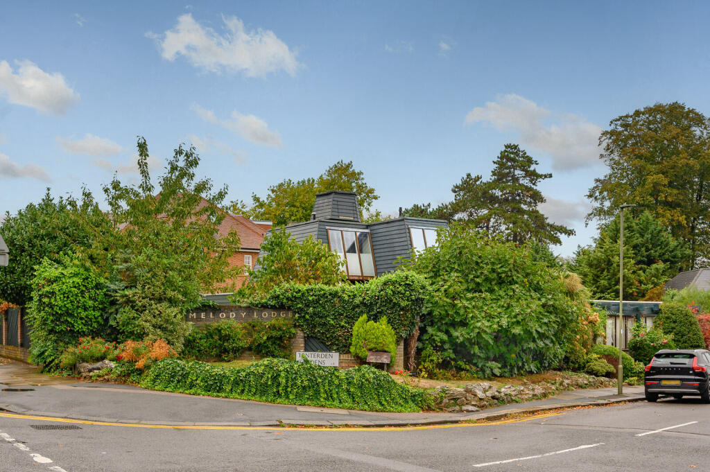 Main image of property: Tenterden Gardens, Hendon, London, NW4