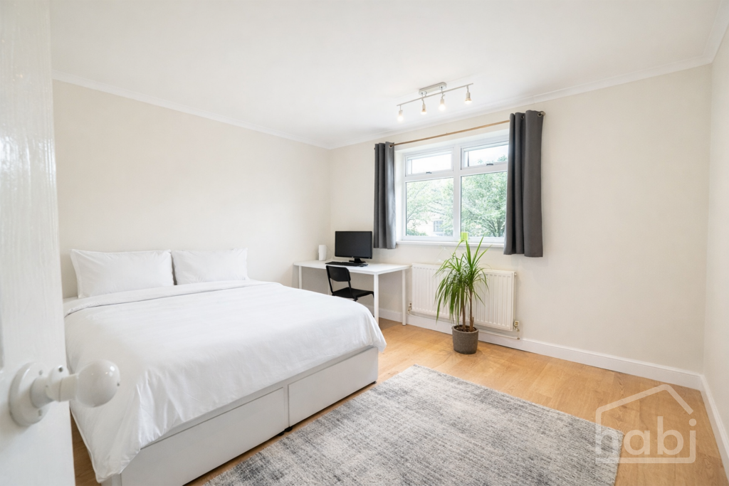 Main image of property: Wakefield Road, Norwich, NR5