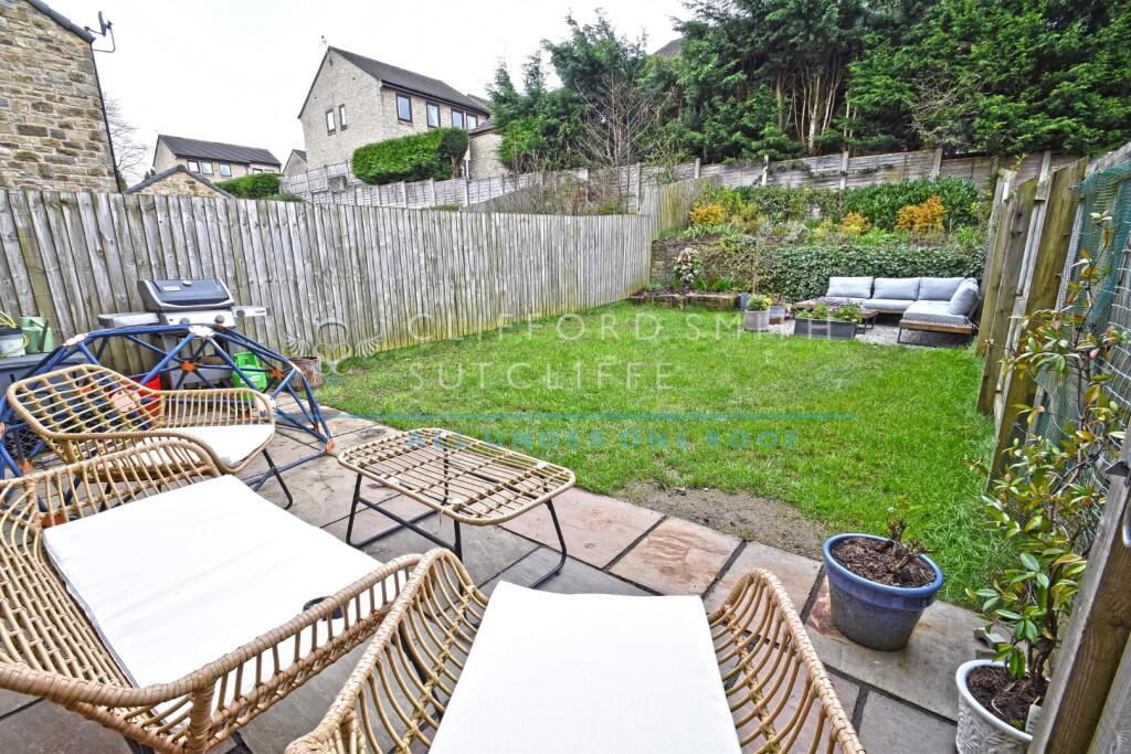 Additional image 4 of Pendle Lane, Fence