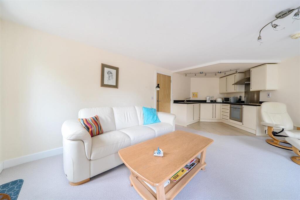 75, Benbow Quay, Shrewsbury, SY1 2DL photo 2