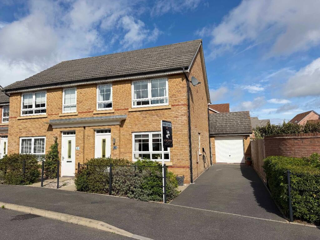 Main image of property: Peregrine Way, Heathcote, Warwick