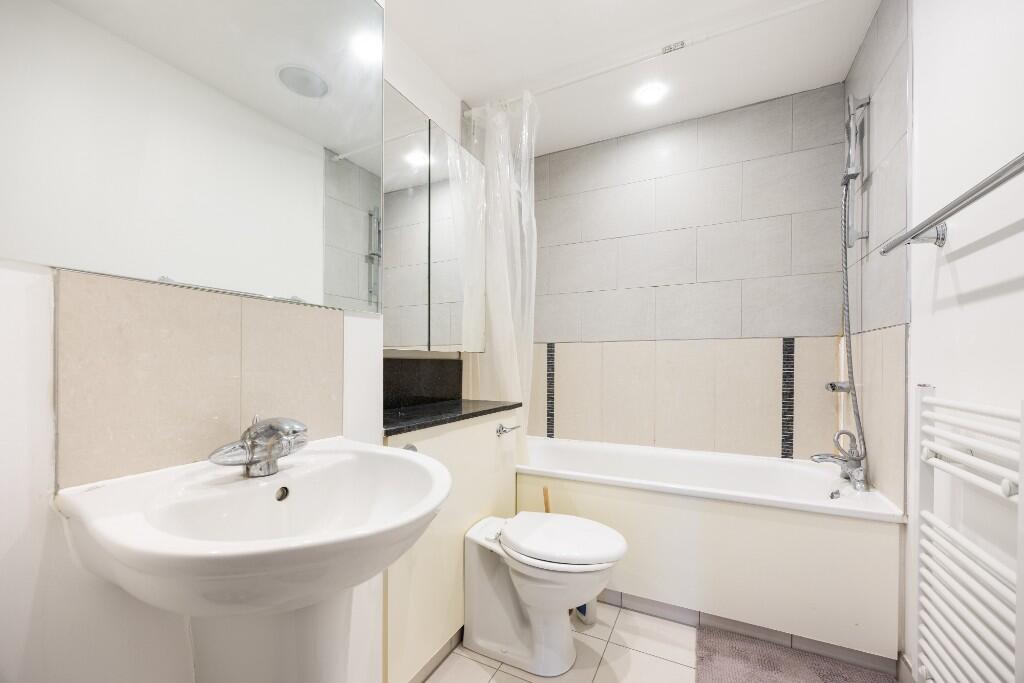3 bedroom penthouse for rent