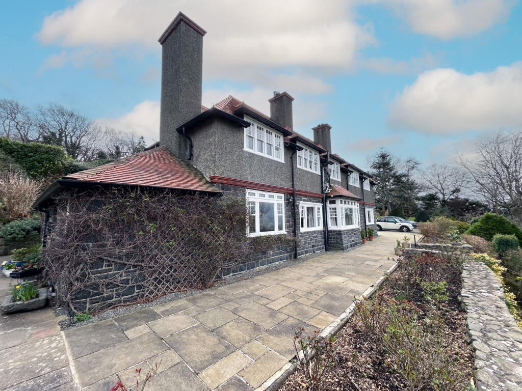 Main image of property: Penmaen Park, Llanfairfechan, LL33 0RN