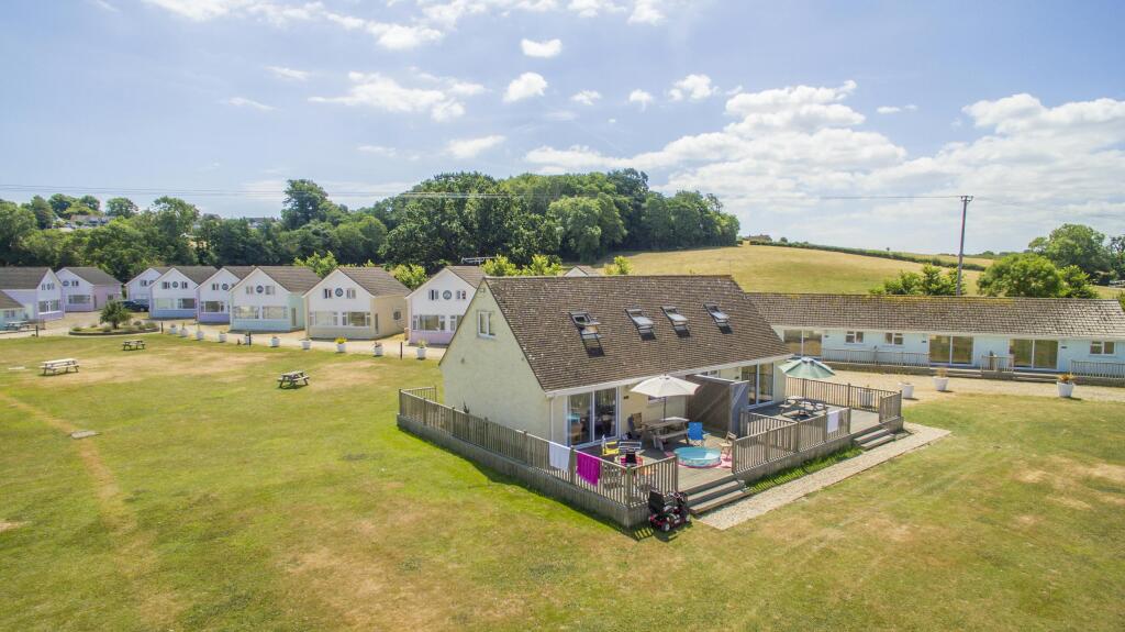 1 3 Bed External 3 Bed.jpg