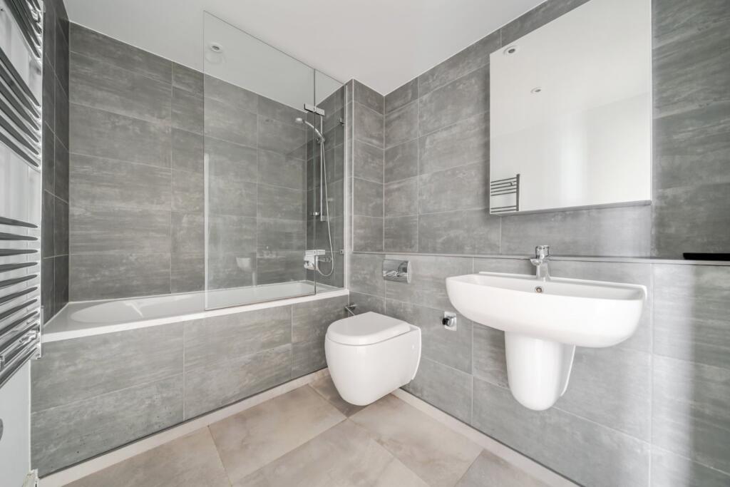 Apartment in Manchester - More