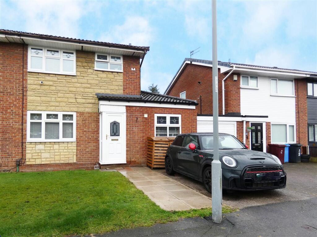 Main image of property: Bardley Crescent, Tarbock Green, Liverpool
