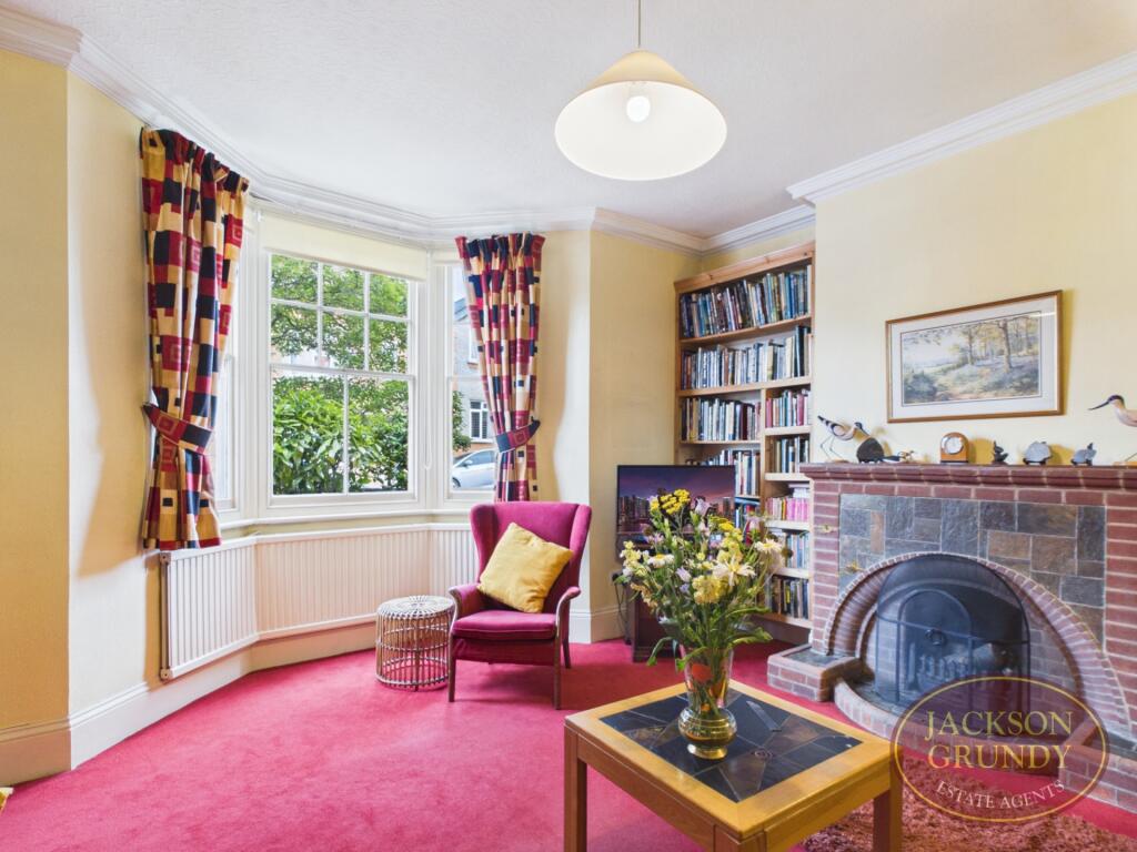 House in Northampton, Queen's Park - View 3