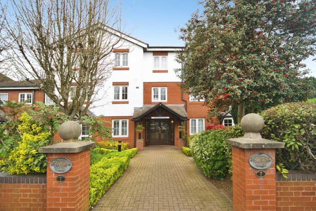 Main image of property: Avenue Road, London, N14