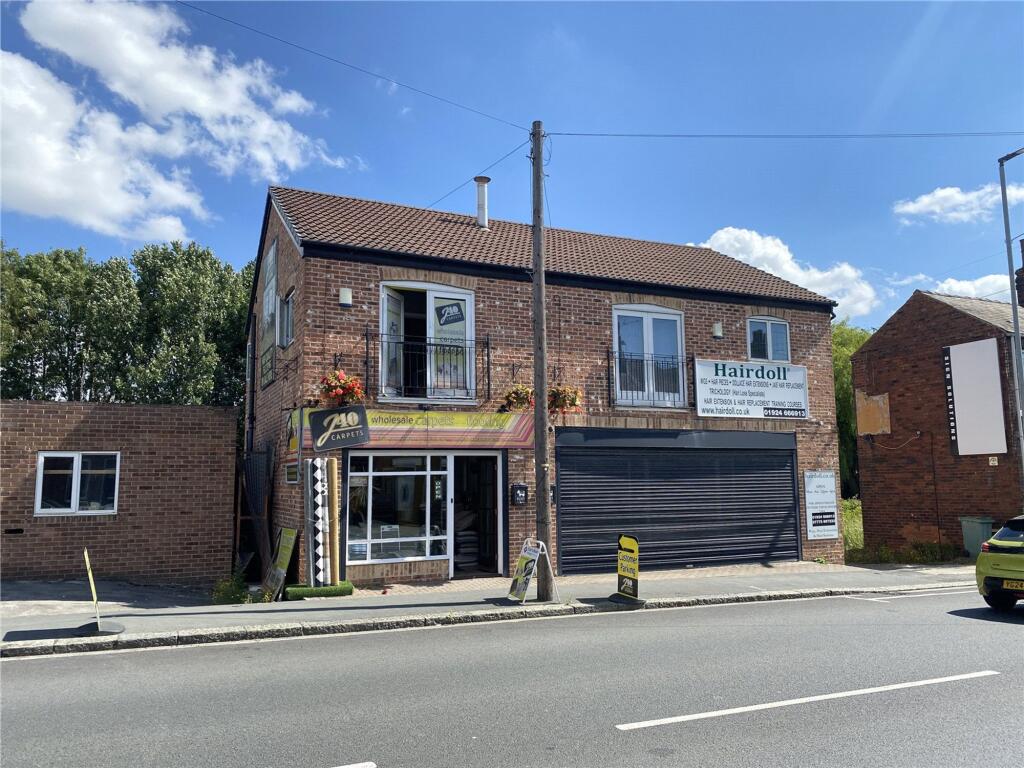 Main image of property: 133-135 Plus Car Park & Land, Wakefield Road, Ossett, WF5 9AD