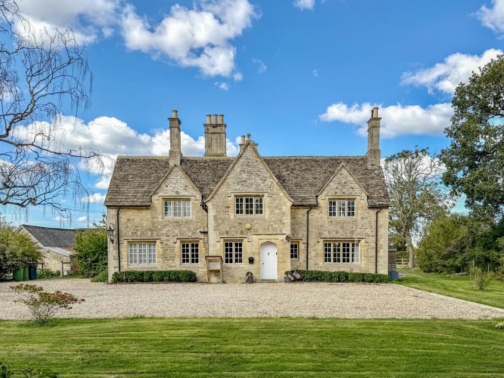 4-bed detached on Lower Bourton, Swindon, SN6, £750,000