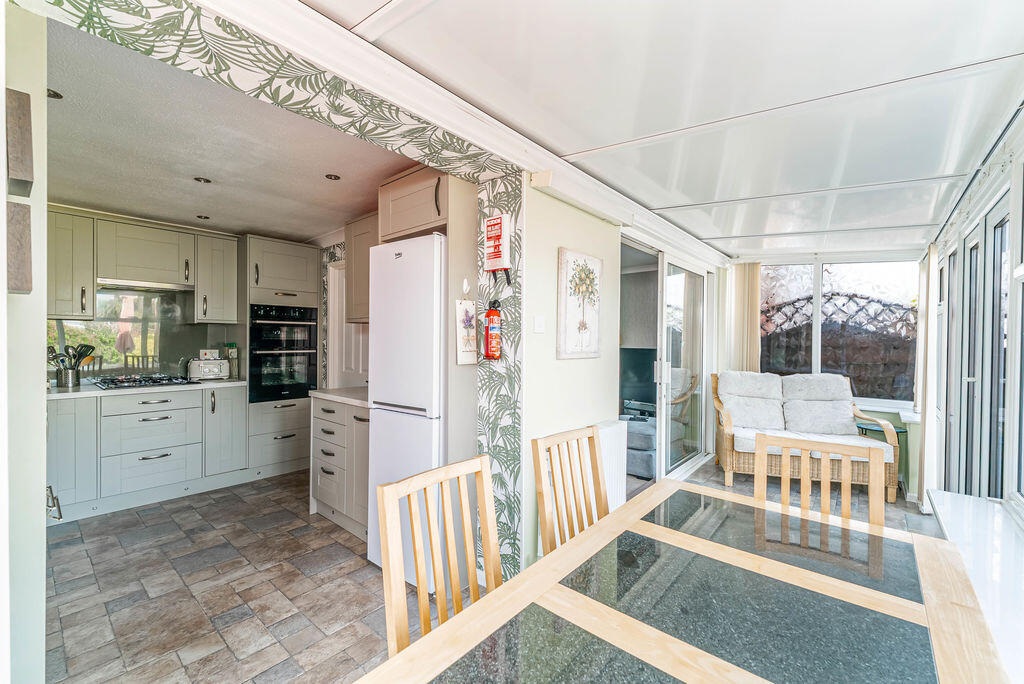 House in Weston-super-Mare, Mead Vale, Weston Village - More