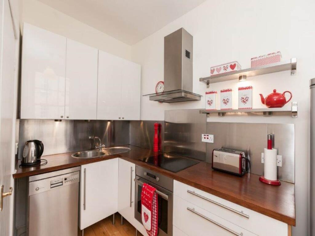 Apartment in Edinburgh, Silvermills, Stockbridge - View 5