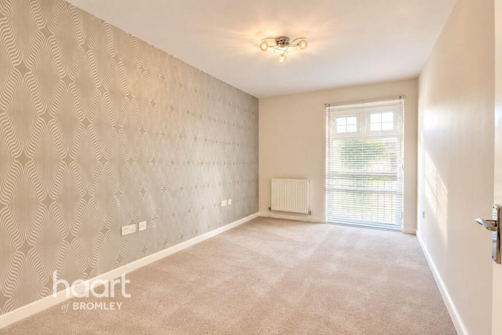 Apartment in London - View 5