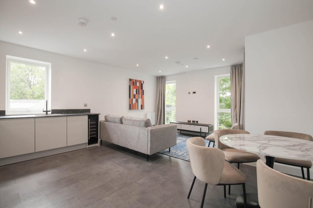 Main image of property: Kew Bridge Road, Brentford, TW8