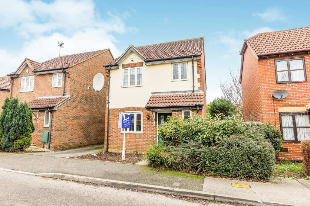 Main image of property: Wallinger Drive, Shenley Brook End, Milton Keynes, MK5