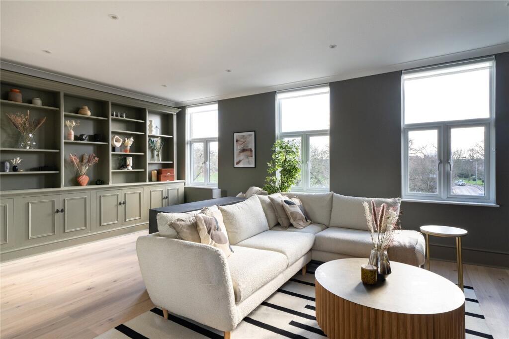 Main image of property: Clapham Common North Side, London, SW4