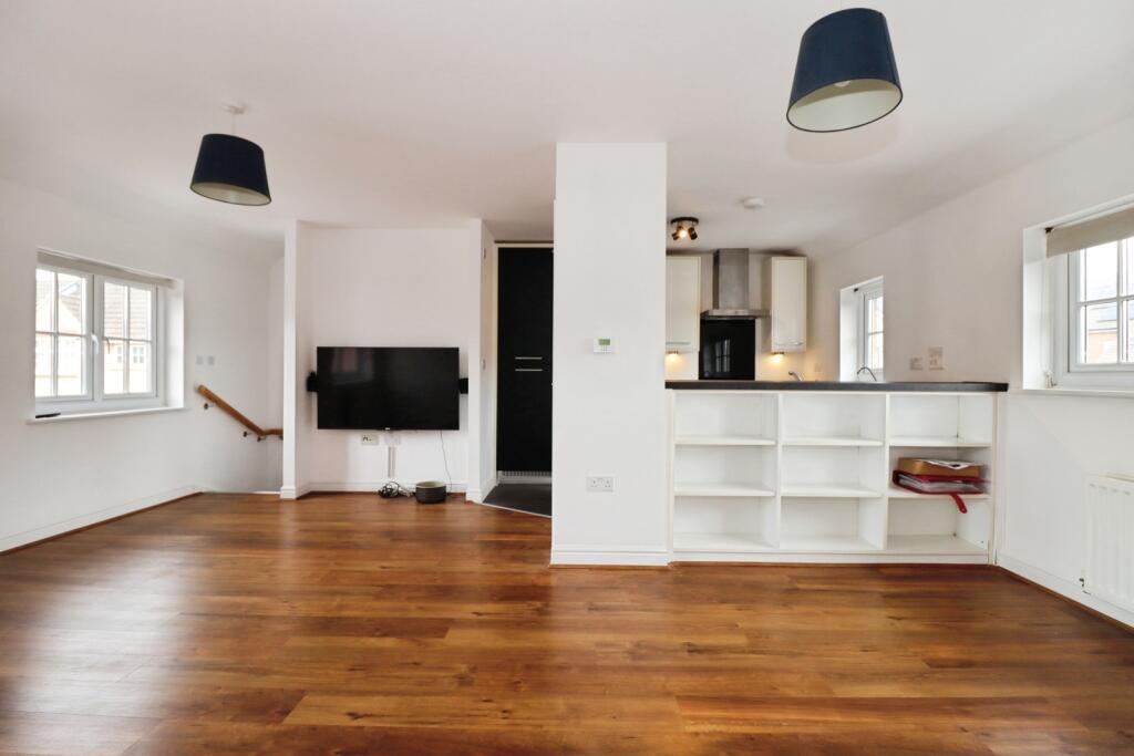 Apartment in Bristol - More