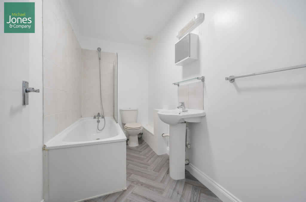 Apartment in Brighton - View 4