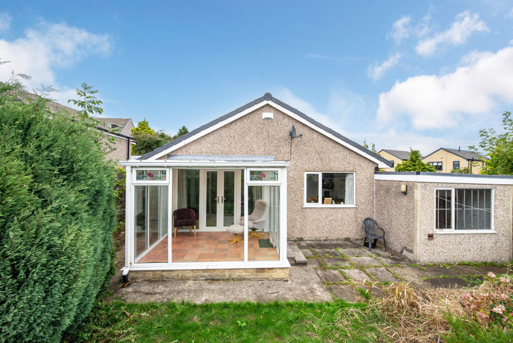 Pendle Road, Bingley, West Yorkshire, BD16 photo 5