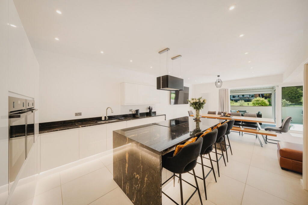 Worlebury Park Road photo 4