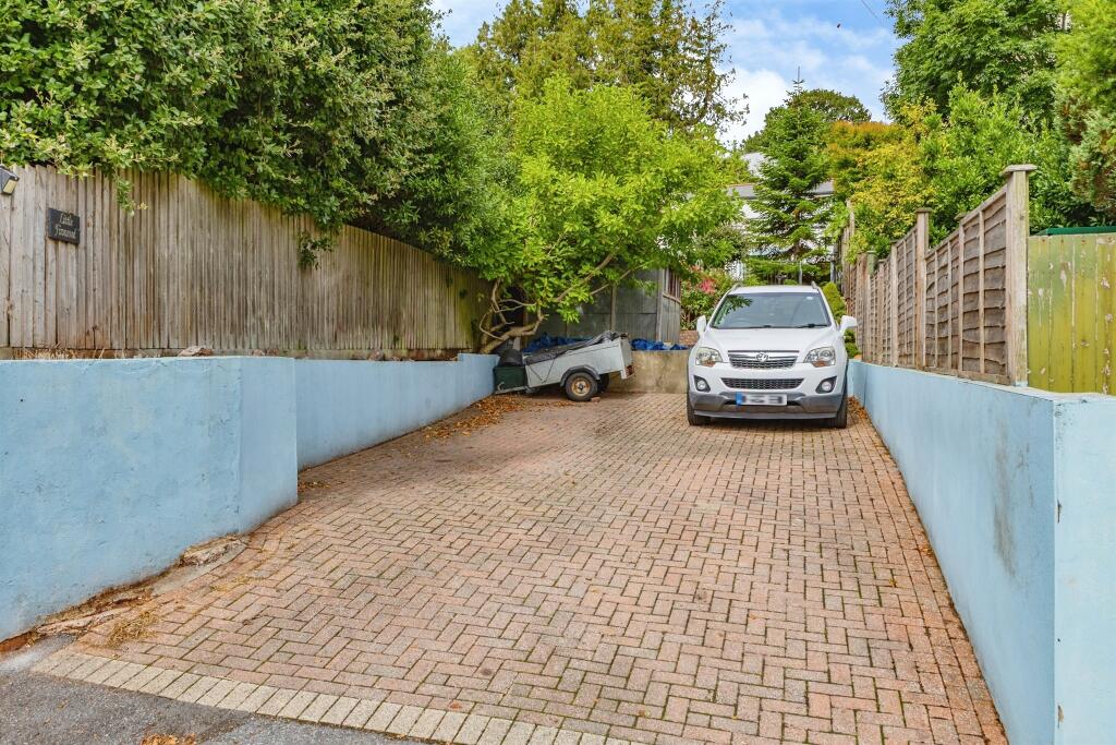 House in Torquay, Torbay - View 2