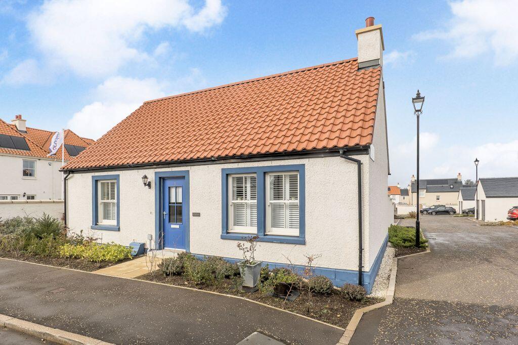 Main image of property: 5 Queens Road, Longniddry, East Lothian, EH32 0FG
