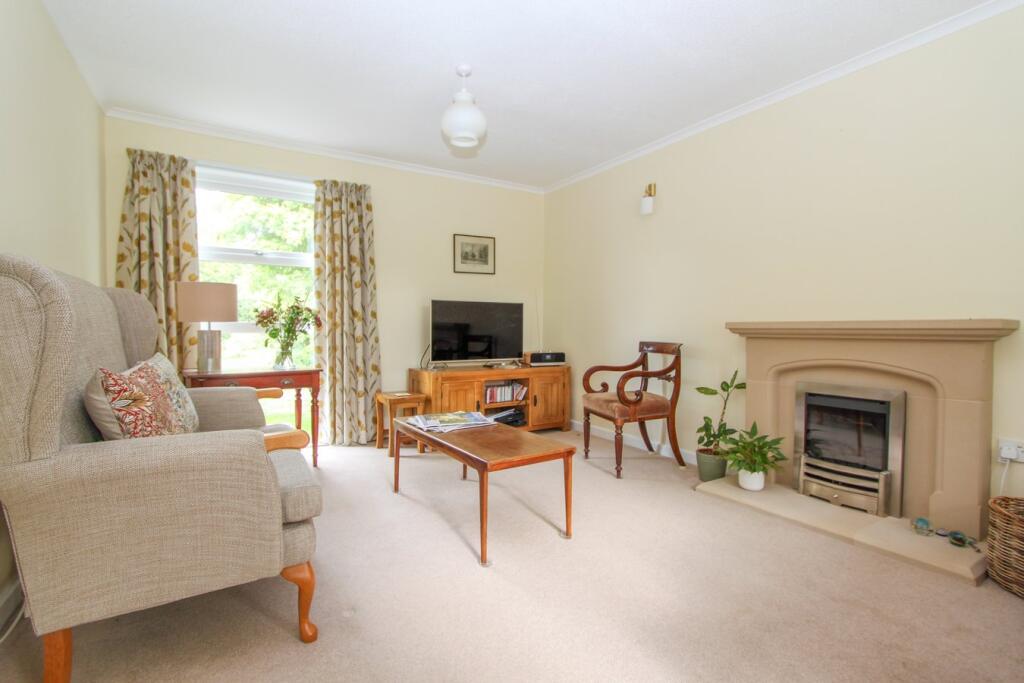 Church Road, Thornbury, BS35 photo 4