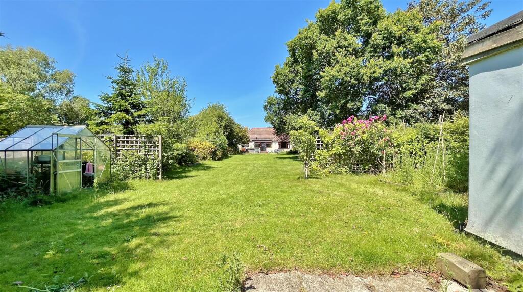 Main image of property: Thorpe Road, Kirby Cross, Essex