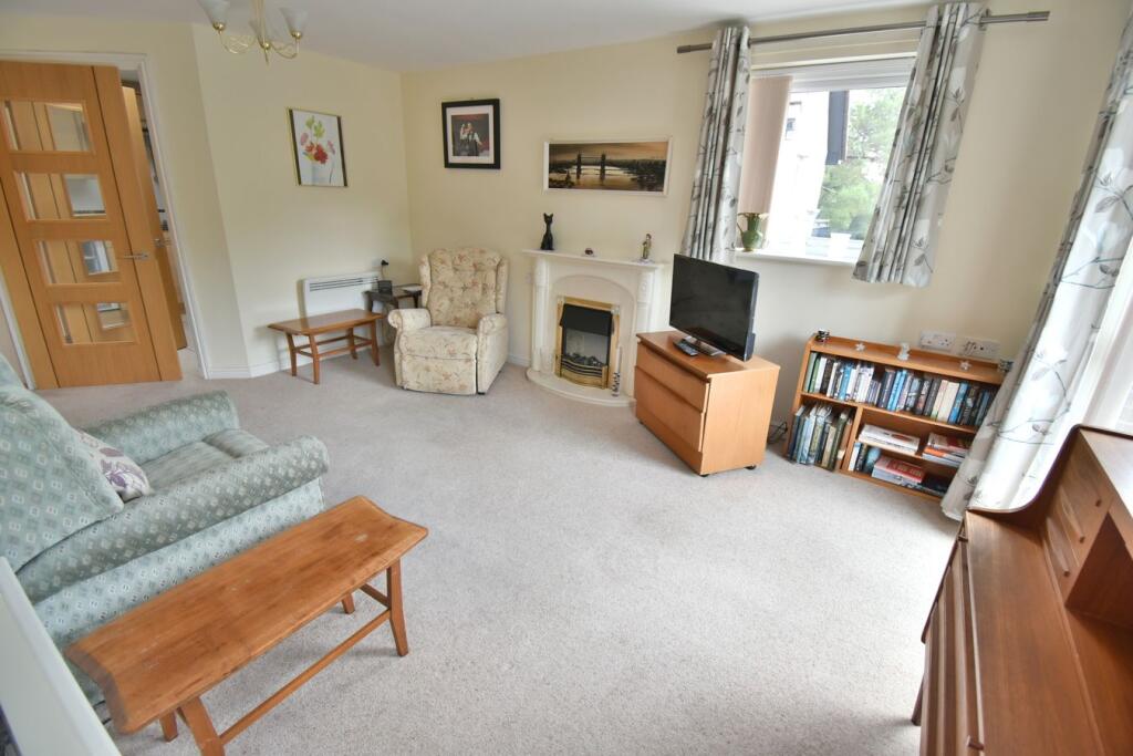 Apartment in Bournemouth - More