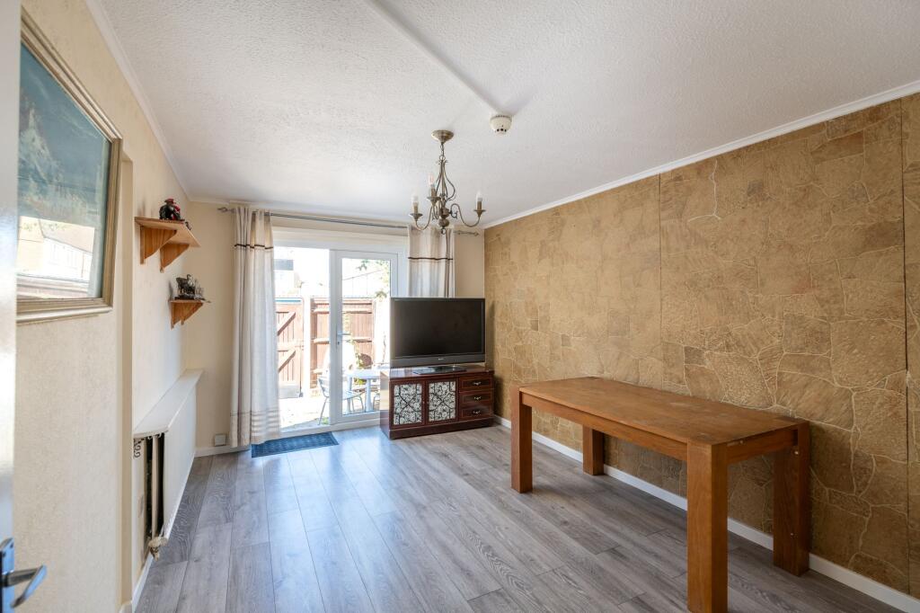 House in Redhill - View 4