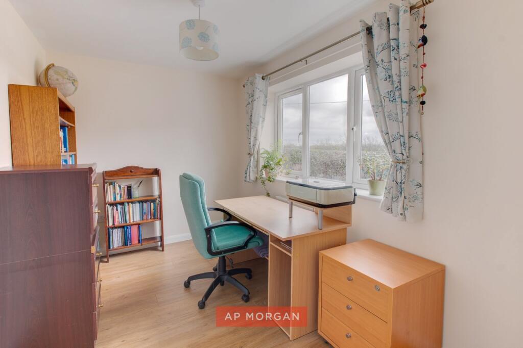 House in Wychavon, Ombersley - More