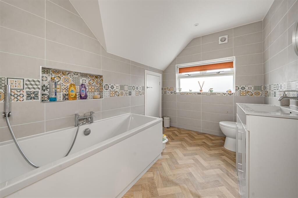 Additional image 17 of Oakwood Road, Bricket Wood, St. Albans