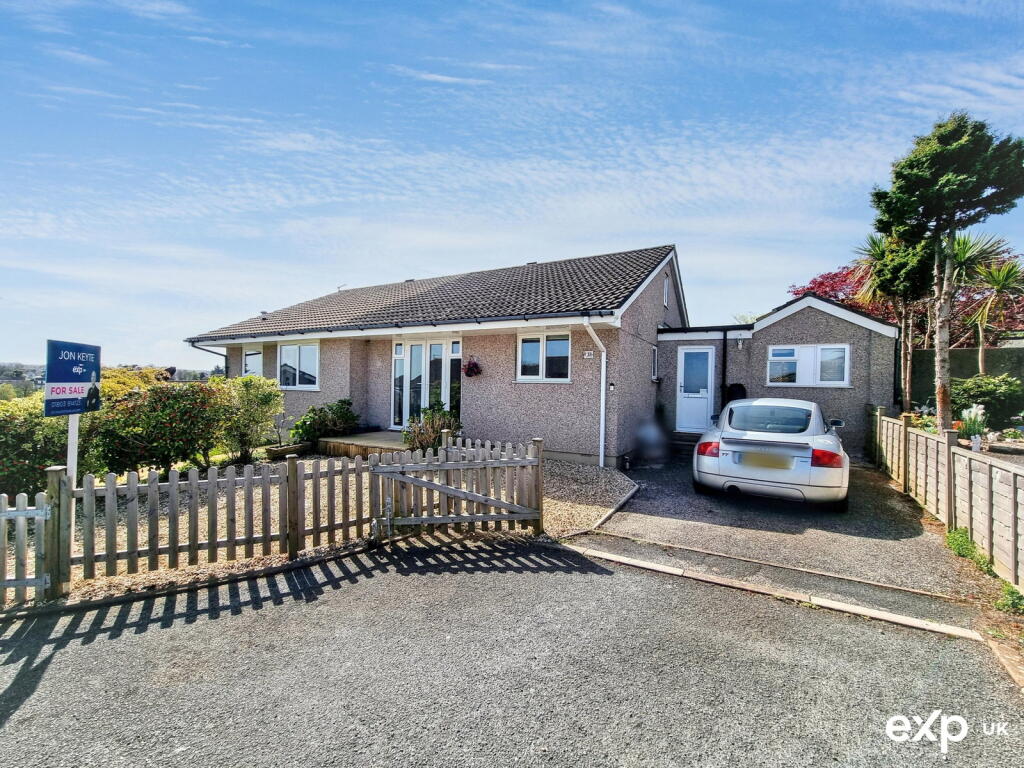 3-bed semi-detached on Hennock Road, Paignton, TQ4 7RJ, £270,000